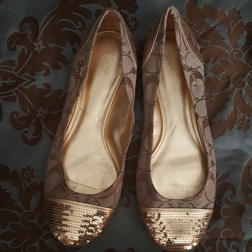 Coach flats